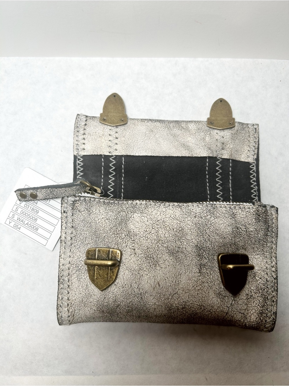 Schuler & Sons Philadelphia Distressed Lamb Leather Clutch for Anthropologie NWT - Picture 3 of 12